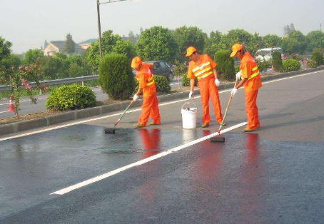 乌海 彩色路面喷漆维修改色的使用寿命有多长？